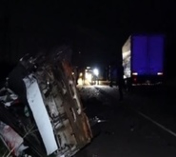 Trágico accidente en Emboscada - Paraguay.com