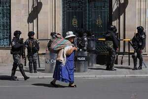 Envían a 7 militares más a prisión preventiva por “intento de golpe” de Estado en Bolivia - Mundo - ABC Color