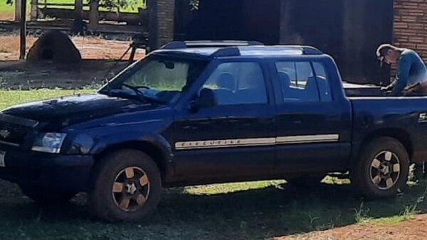 Camioneta con chapa paraguaya es robada de un hospital en Brasil - Radio Imperio 106.7 FM
