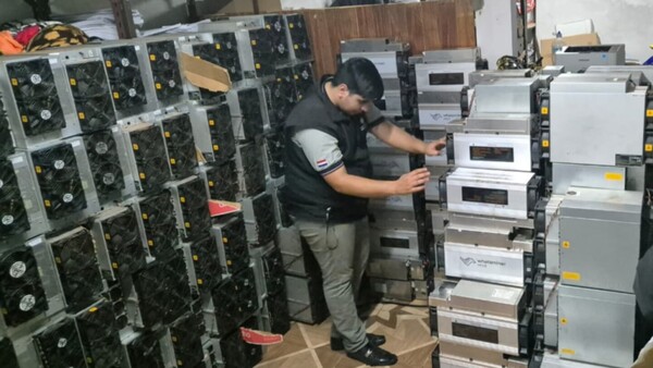 ANDE pierde G. 14.000 millones por mes por criptomineras ilegales