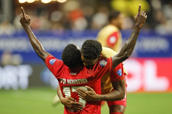 Versus / El ilusionado Panamá busca unos históricos cuartos de final ante la abatida Bolivia