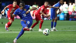 Versus / Francia y Bélgica necesitan de sus goleadores para pasar a cuartos