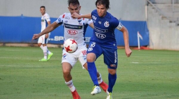 Versus / Conocido futbolista acaba en el calabozo por incumplir con el deber alimentario
