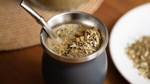 El mate y la yerba: Mitos que rodean a la infusión preferida del invierno
