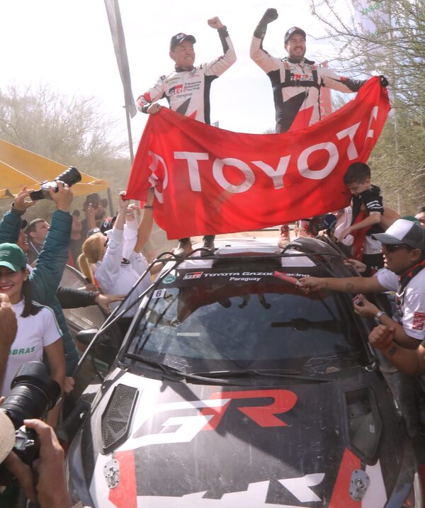 Galanti y Toyotoshi en el podio del Transchaco Rally 2024 • PARAGUAY TV HD