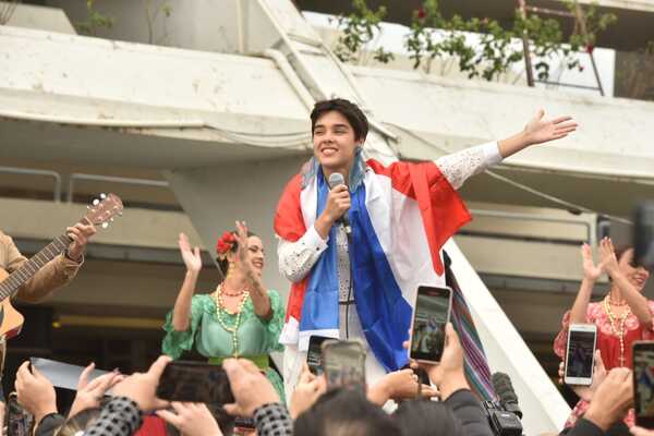 Aye Alfonso tuvo cálido recibimiento •