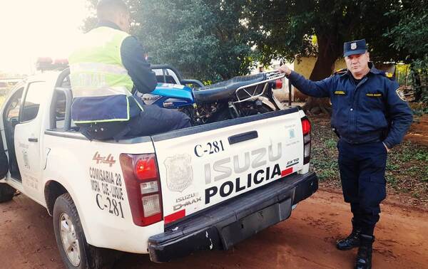 Asalto frente a bodega: Víctima recuperó su moto; ladrones siguen libres •