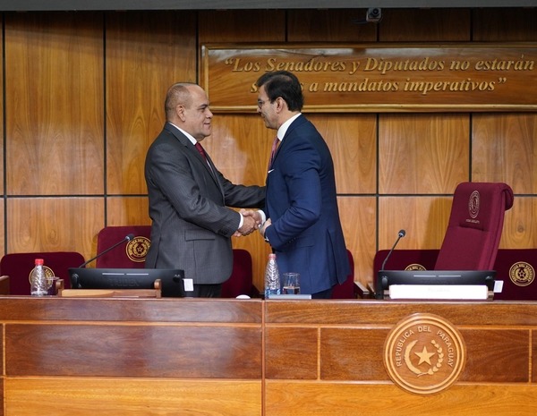 Bachi Núñez asumió la presidencia del Senado y del Congreso Nacional - El Trueno