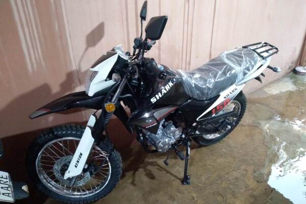 Denuncian hurto de dos motos en Mora Cué •