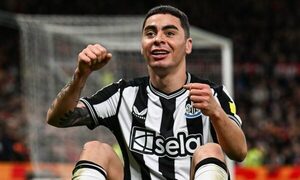 Nuevamente crecen rumores de que Almirón va a un equipo saudí