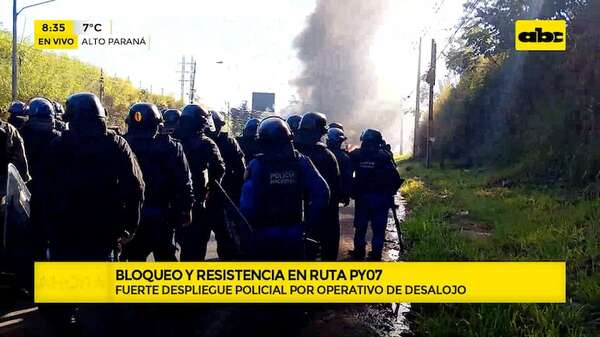 Ciudad del Este: hacen barricadas para impedir desalojo de la Finca 66 - ABC Noticias - ABC Color