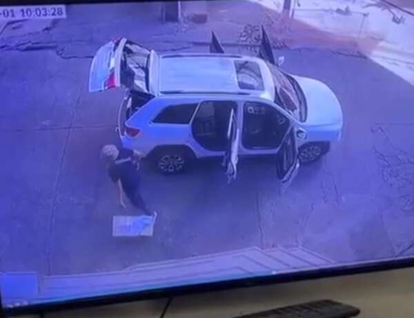 Video: millonario asalto el centro de Ciudad del Este mientras la Policía ejecutaba desalojo - ABC en el Este - ABC Color