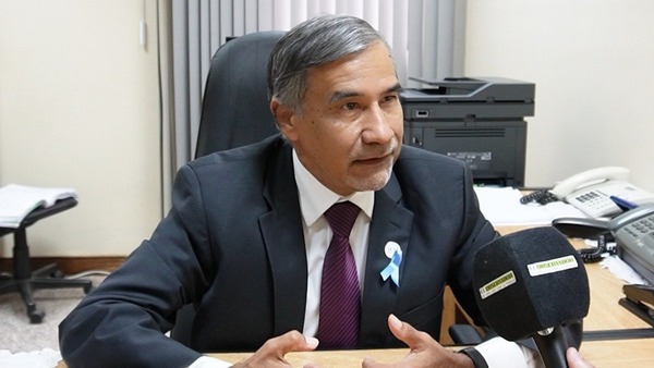 Ministro resalta libertad de prensa y condición de funcionaria pública de ex viceministra
