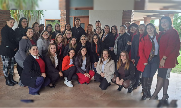 Beto Ovelar en reunión política con funcionarias públicas en horario laboral - OviedoPress