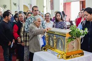 Llegada de las Reliquias de Chiquitunga a Concepción: Un Momento de Devoción y Fe