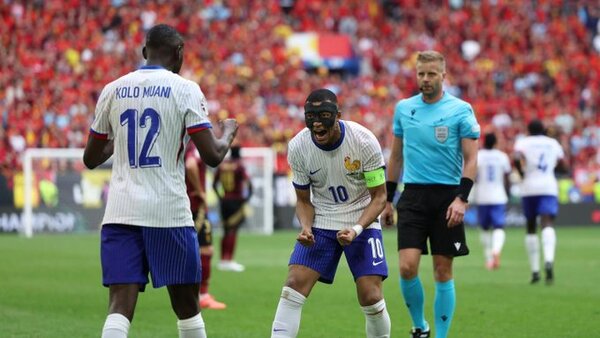 Francia se mete en los cuartos de final