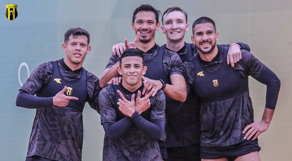 Versus / Llegó como refuerzo estelar desde Luqueño y ahora rescindió con Guaraní
