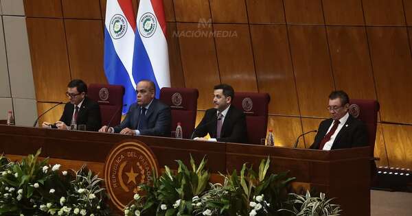 La Nación / Conforman Comisión de Recepción para informe de gestión de Peña