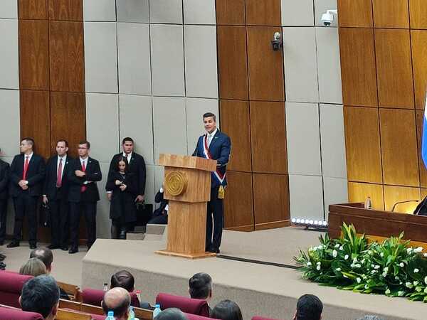 Santiago Peña: “No estoy satisfecho, pero estamos trabajando para que los paraguayos se sientan seguros”