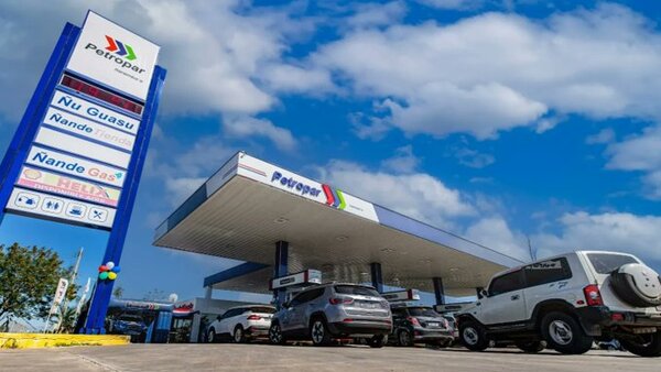Petropar acumula pérdidas operativas, pero oferta el combustible más barato