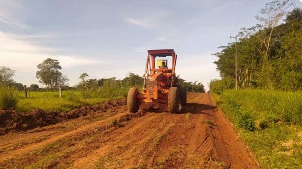 Mejoramiento de caminos rurales tiene impacto positivo en familias de Amambay y Cordillera