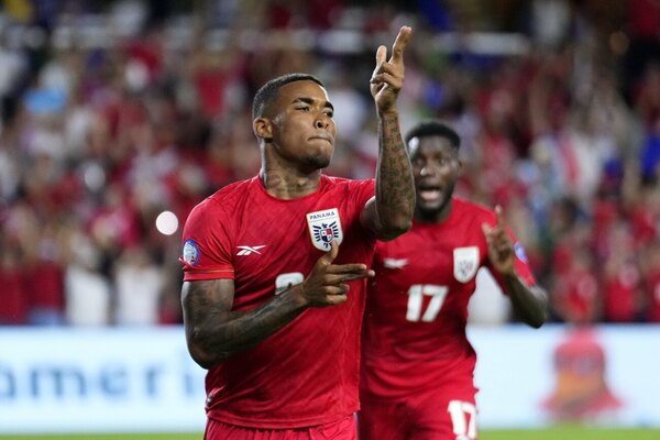 Versus / Panamá saca del camino a Bolivia y se anota en los cuartos de final