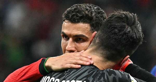 La Nación / Ronaldo y Mbappé pasan apuros, pero llegan a cuartos