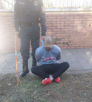 Policía detiene a presunto robacoches en flagrancia - Policiales - ABC Color