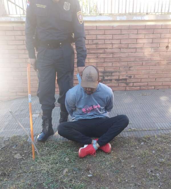 Policía detiene a presunto robacoches en flagrancia - Policiales - ABC Color