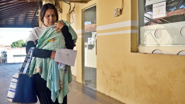 Frío y ola de virus: 50% de los niños que van al hospital quedan internados