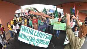 FNC dice que campesinos fueron olvidados en informe de Peña: "Estamos peor en el campo"