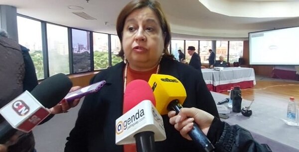Esperanza: “Peña presentó informe mágico y expresiones de anhelos”