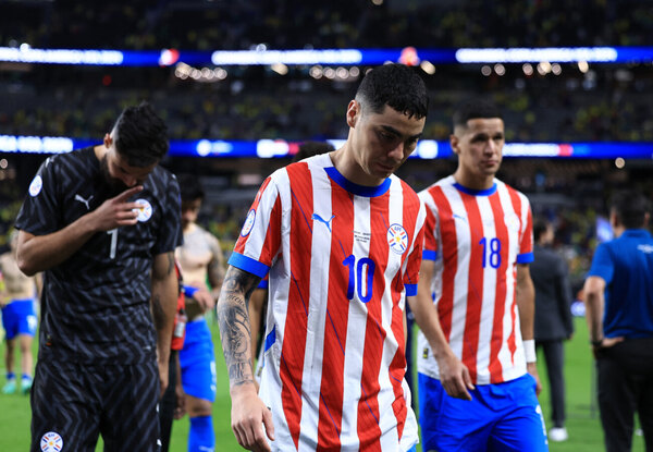 Versus / Paraguay buscará ante Costa Rica evitar un papelón sin precedentes