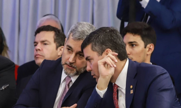 El diputado Mauricio Espínola confirma que Mario Abdo guardó silencio sobre duras críticas de Santiago Peña - OviedoPress