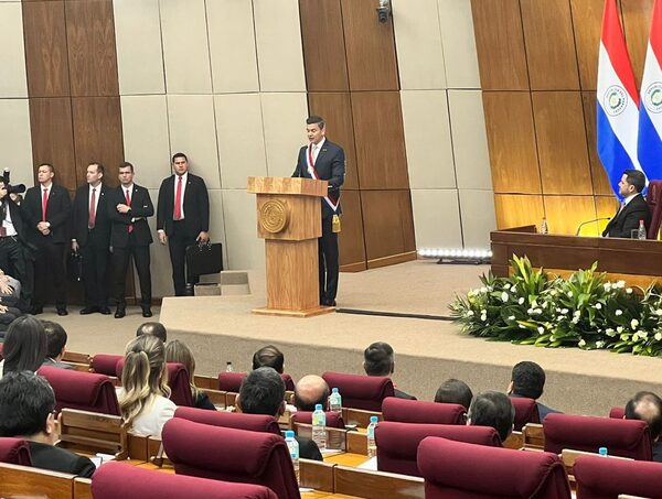 Analista habla de expectativas no cumplidas en la gestión inicial de Peña · Radio Monumental 1080 AM