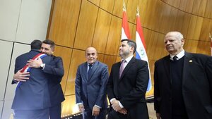 Informe de Peña: Para Alliana fue "brillante" y Bachi justifica las críticas a Mario Abdo