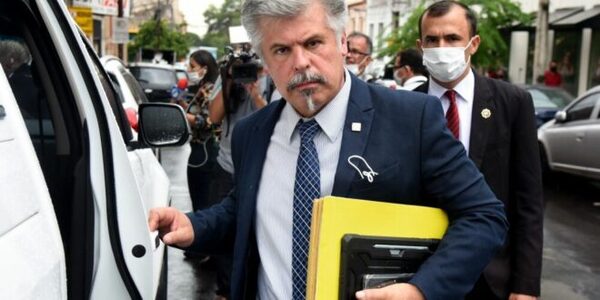 Fiscalía cita a exministros de Abdo por caso filtración de Seprelad