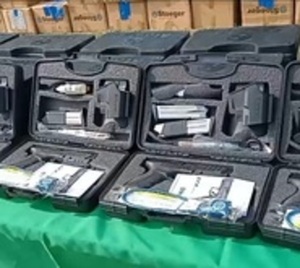 Donan armas incautadas a la Policía y a las Fuerzas Armadas  - Paraguay.com