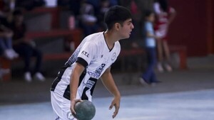 Handbolista sobreviviente de fatal accidente está en terapia y su familia precisa ayuda