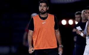 Versus / El Corinthians de Ángel Romero queda sin entrenador