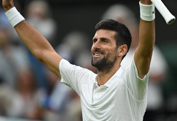 Versus / Djokovic debuta en Wimbledon con autoridad tres semanas después de su operación