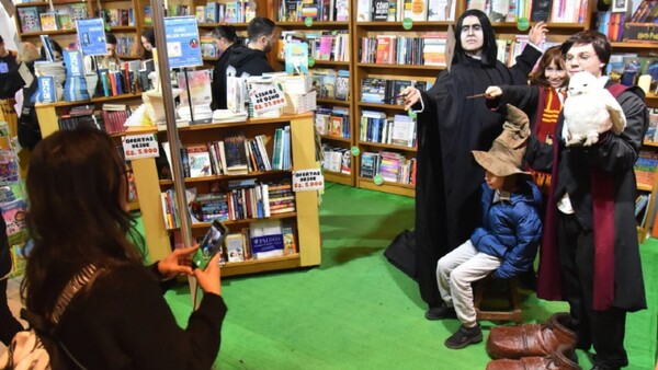Feria Internacional del Libro continúa hoy con novedades