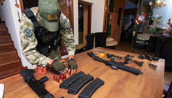 Entregan a la Policía armas incautadas en Operativo Dakovo
