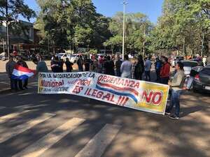 Conductores de plataformas insisten en modificación de ordenanza - ABC en el Este - ABC Color