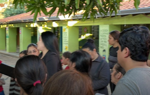 Alumnos fueron intoxicados tras ser obligados por su directora a tomar leche - Noticiero Paraguay