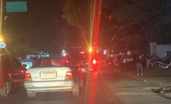Desalojo: manifestantes se reagrupan y cierran ruta PY07