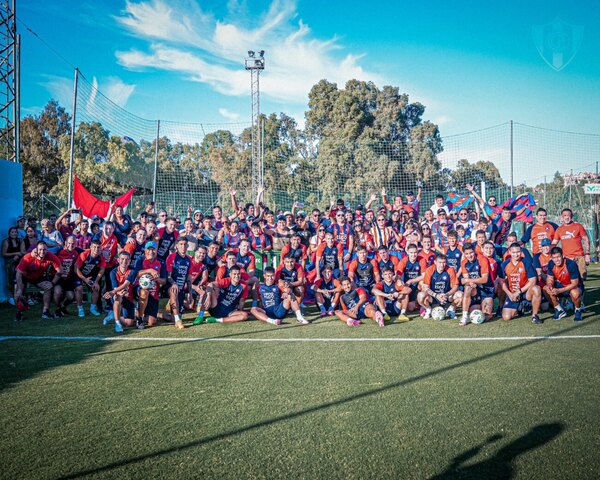 Versus / El mensaje de Cerro tras finalizar la pretemporada: "Listos para la batalla..."