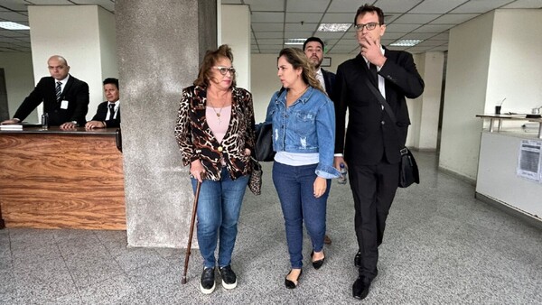 Hoy la Fiscalía debe acusar a esposa, nuera e hijo de RGD