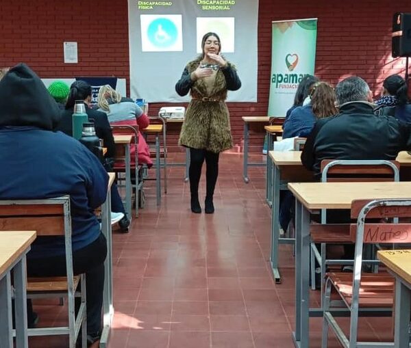 Buscan que maestras brinden apoyo inclusivo en escuelas