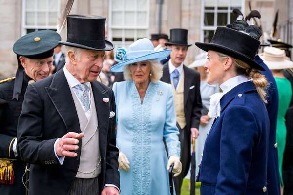 Carlos III, muy animado en su visita a Escocia - Gente - ABC Color
